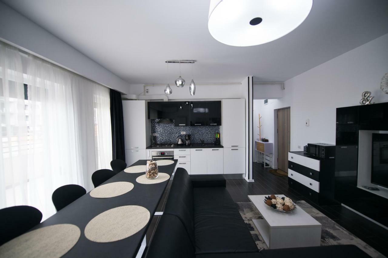 Apartel Black & White Năvodari Extérieur photo