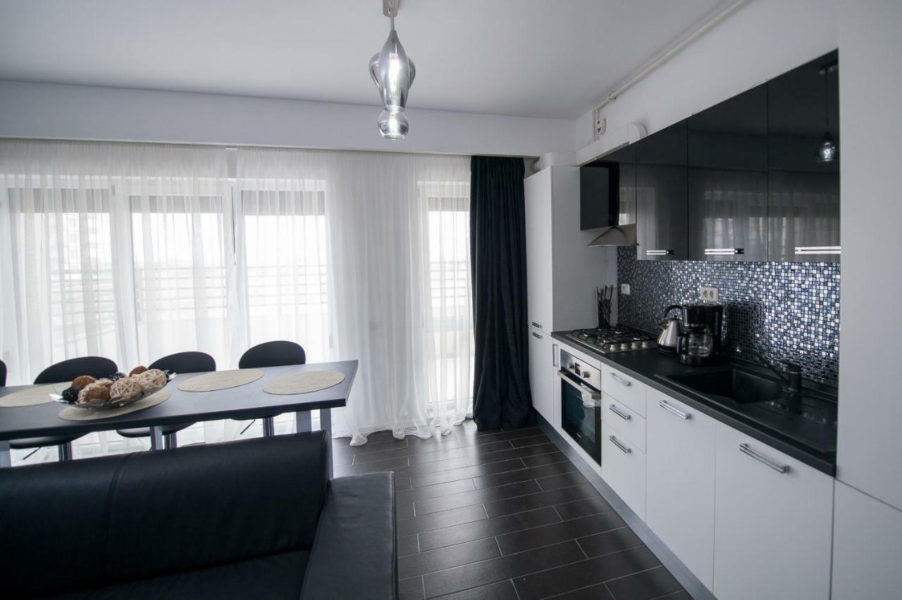 Apartel Black & White Năvodari Extérieur photo
