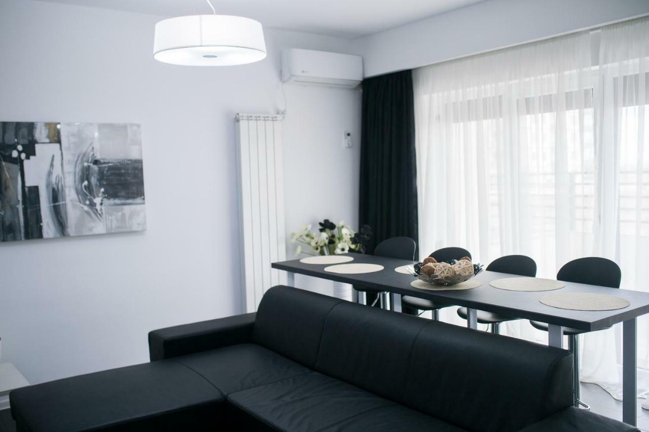 Apartel Black & White Năvodari Extérieur photo